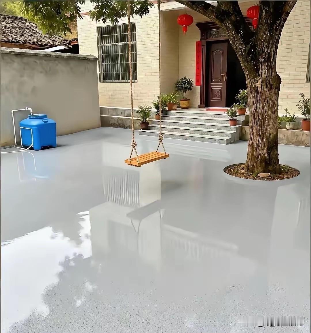 看着地面很漂亮，不过下雨天应该会很滑吧？
