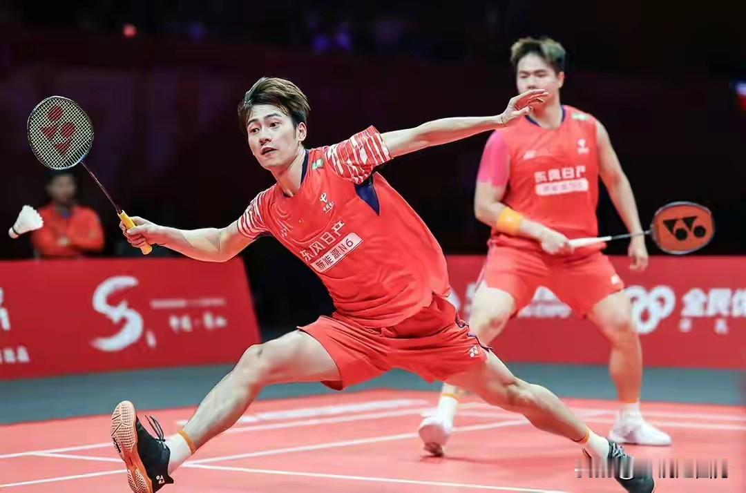 刚刚结束的一场世界羽联巡回赛年度总决赛男双小组赛第二轮比赛，首战失利的梁伟铿/王