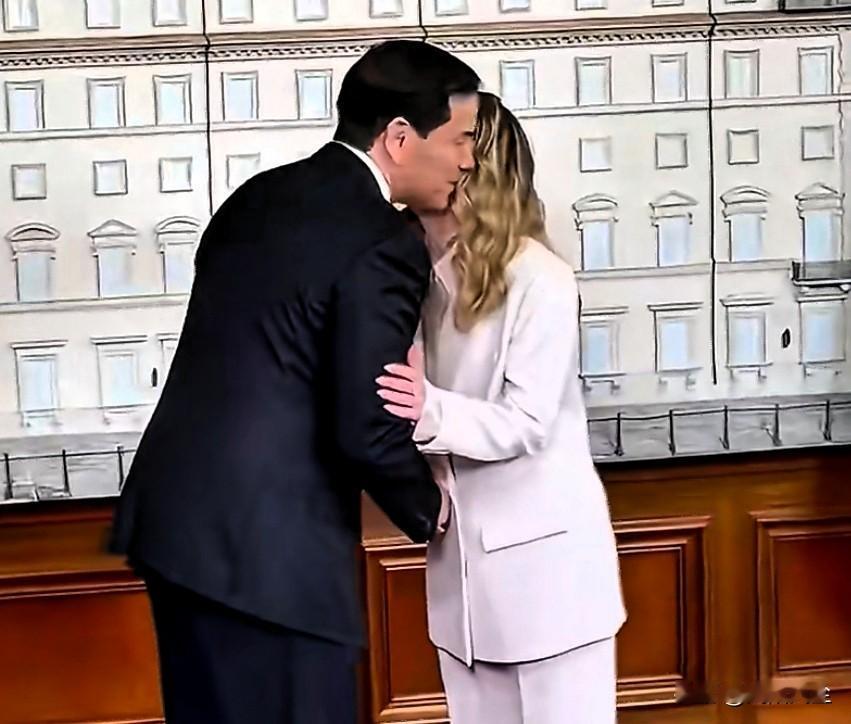 意大利总理梅洛尼会见美国国务卿鲁比奥，鲁比奥这一趟就是奔着缓和关系去的，梵蒂冈、