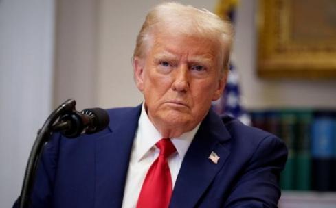 伊朗总统佩泽希齐扬7日说：“我向邻国致歉。”他表示，伊朗将不再攻击邻国，也不发射