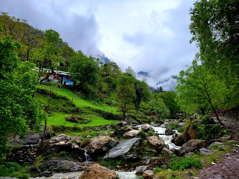 我是一个环球旅居博主，目前在巴基斯坦旅居，去过快30个国家。
十一黄金周，你准备