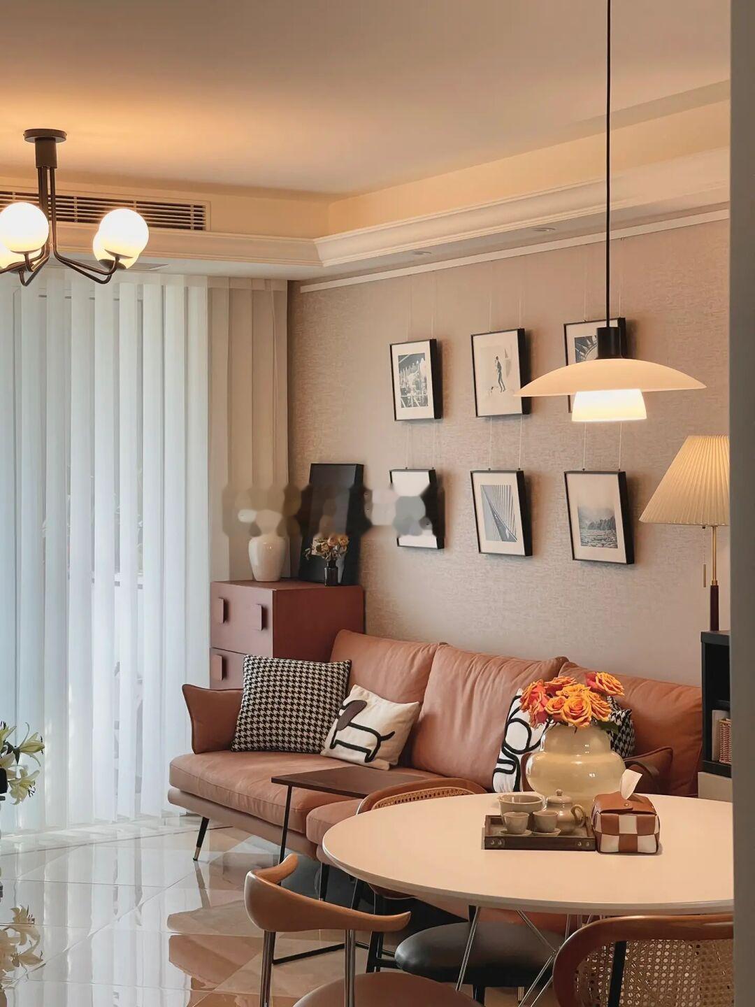 装修灵感库 |属于两个人的客餐厅入秋啦🍂