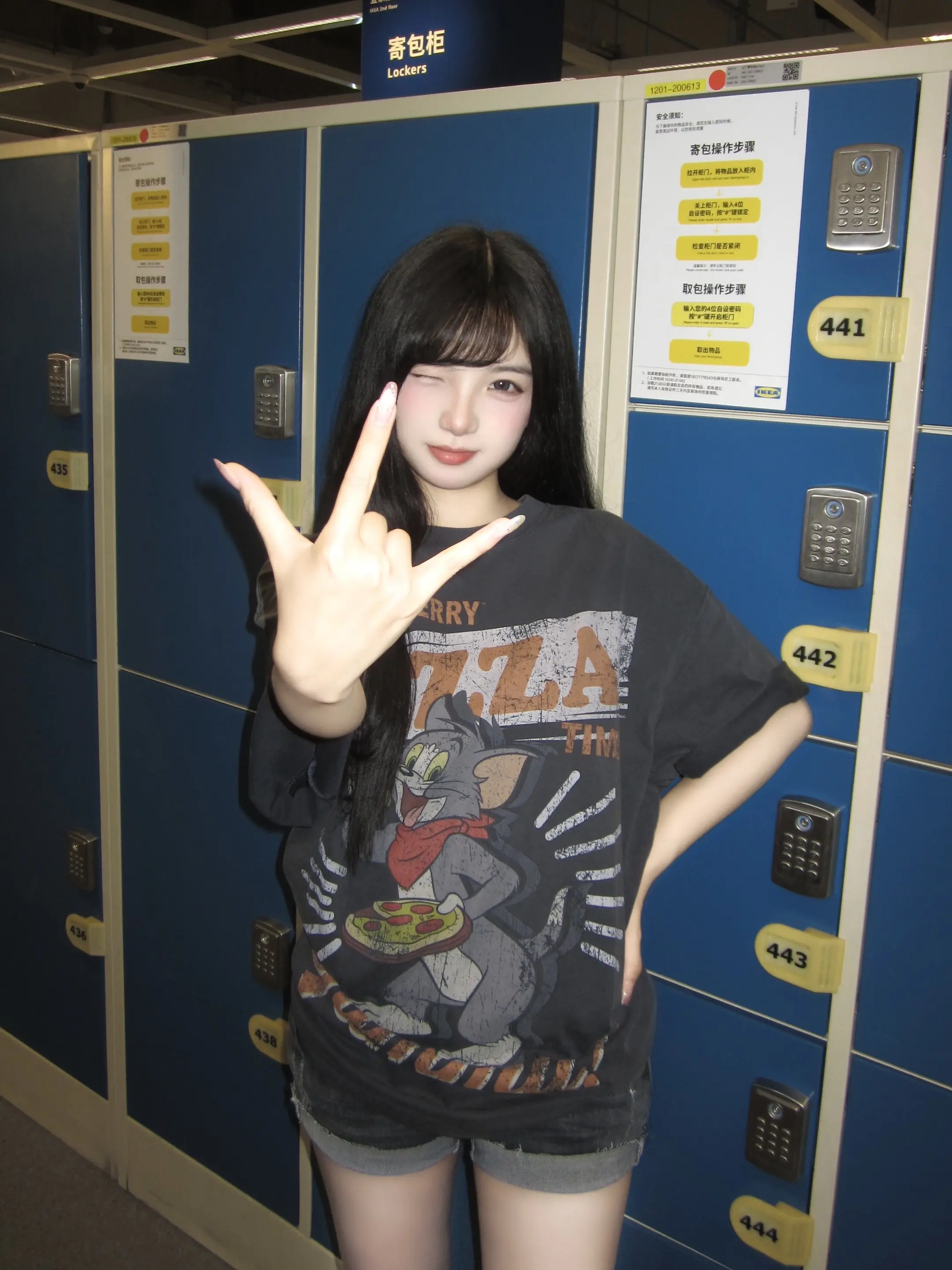 占有欲犯了 路过的给我报备下在干嘛