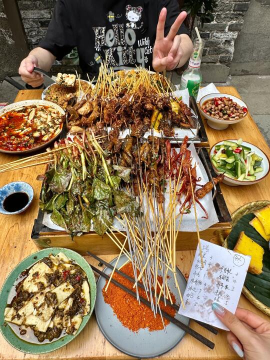 成都。。。。慕名而来的。。。好好好好吃啊…