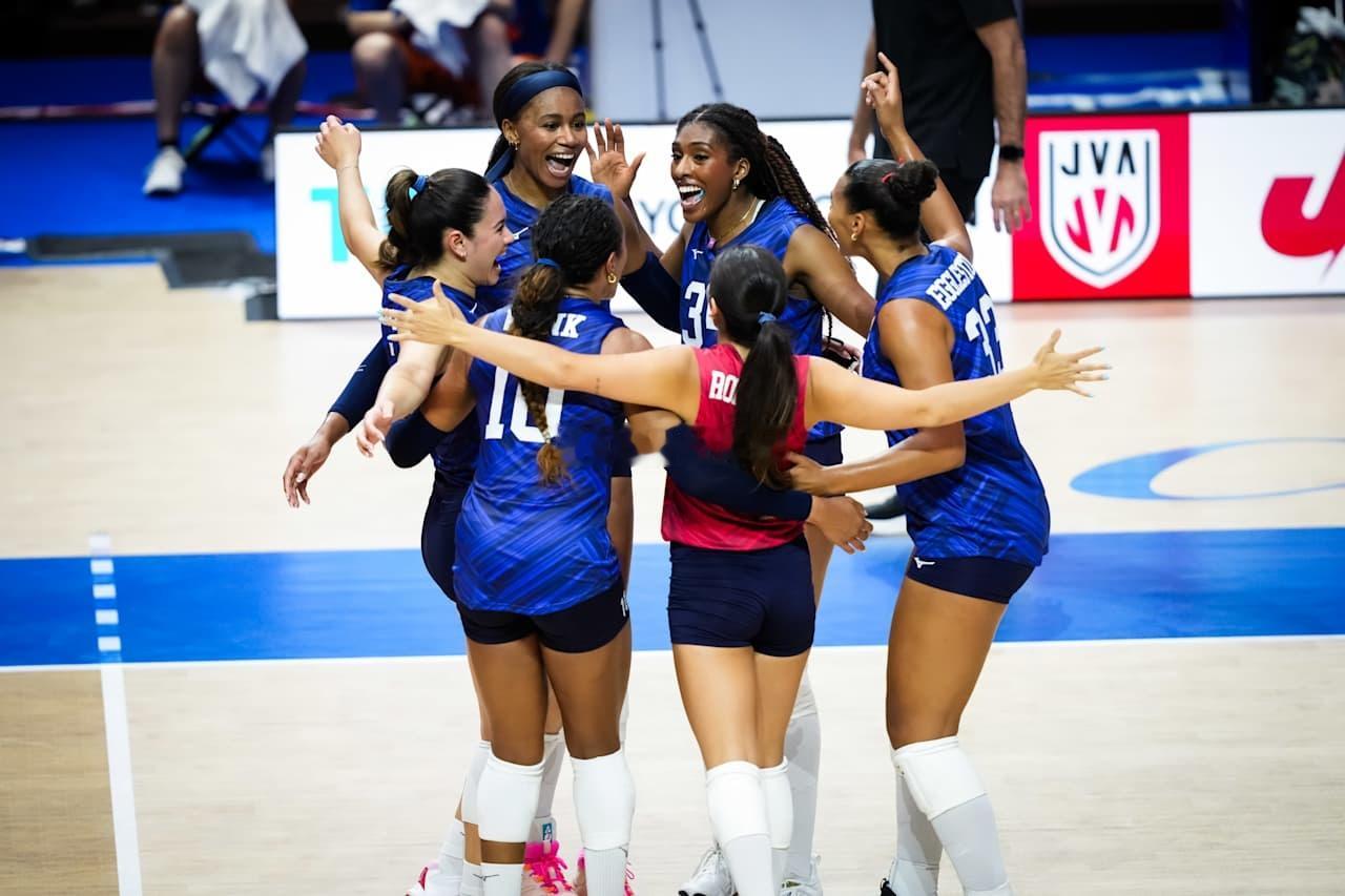 2026年世界女排联赛日本大阪站美国女排vs波兰女排第四局：25-18大比分：2