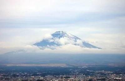 日本将因中国游客减少，损失2.2万亿日元
16日，日本野村综合研究所研究员木内登