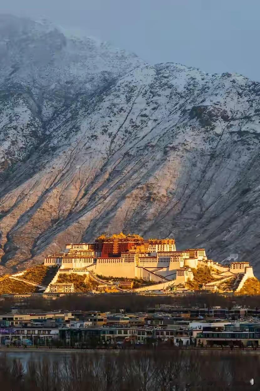 常静坐，补心神！
当我们感觉身心被掏空时，静坐或许是恢复能量磁场最好的妙方。我们