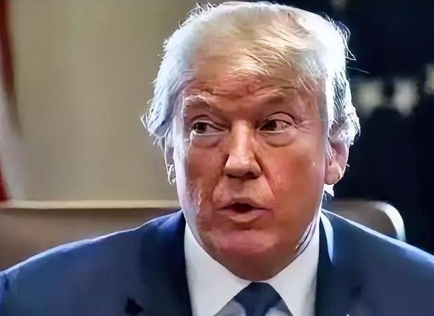 特朗普的政治影响力算是彻底“碎了一地”！一夜之间，他力挺的候选人在弗吉尼亚、新泽