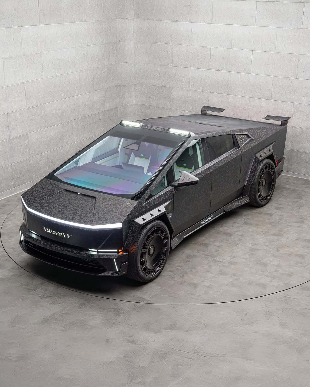 改车吧[超话] Tesla Cybertruck ​​​