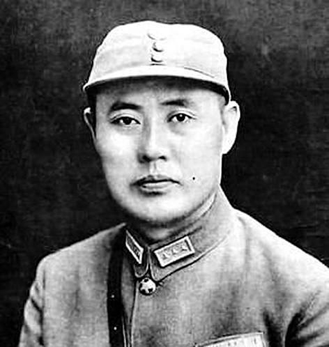 1949年，傅作义宣布起义，第四兵团司令李文突然喊道：“想要我们投降，门都没有！