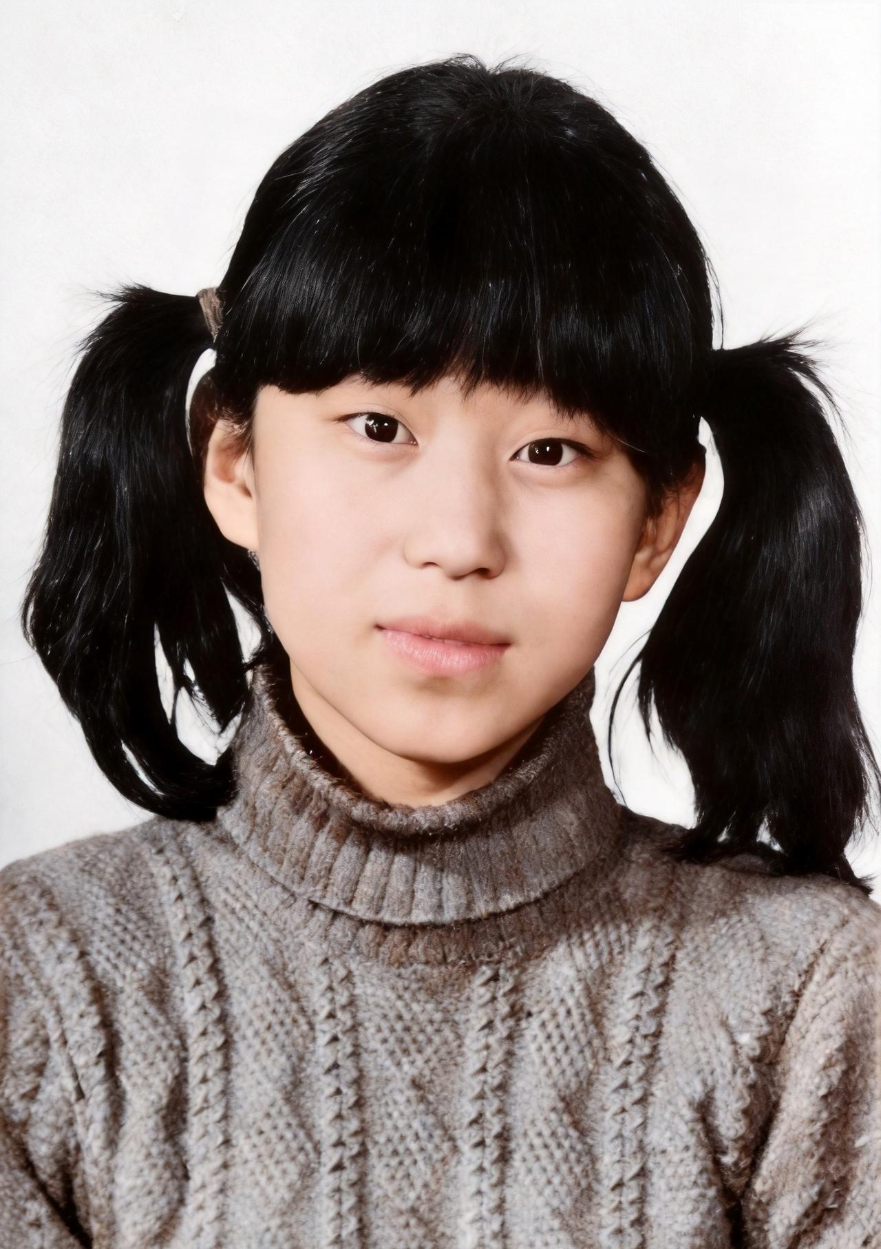 冰湖结冰了，十五岁女孩跳下去了，她救的人后来怎么样了？
昨天去迎泽公园南湖边上转