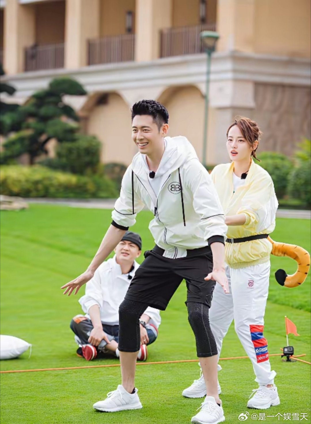 网友说原来是这样，买超放弃抚养权挺让人意外的，我终于知道买超放弃抚养权是为啥了，