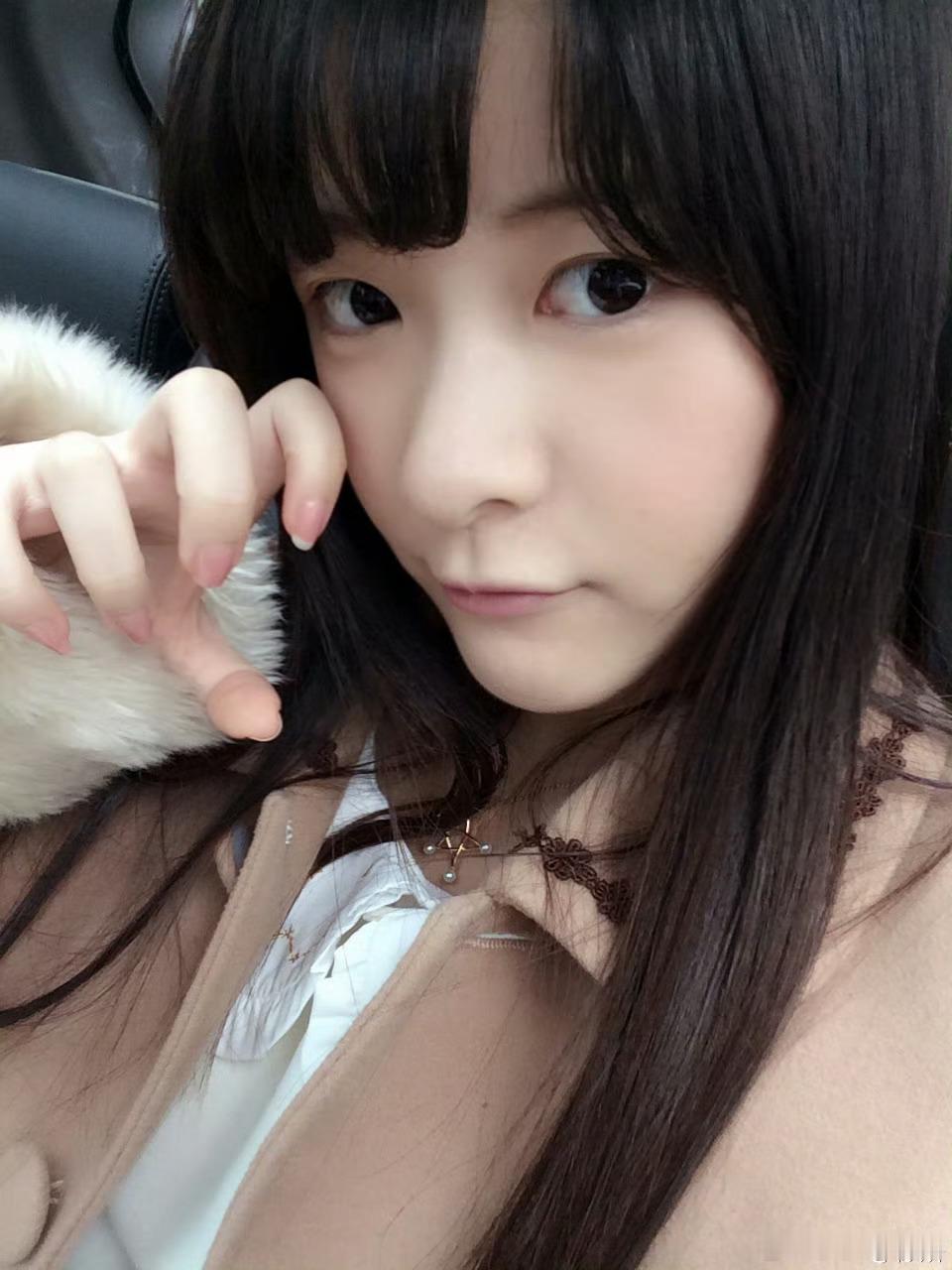 【徐娇】 徐娇回应 她好像性格一直都比较耿直，不够圆滑 