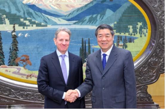 急了，美国派人来华
 
突发！就在北京时间1月12日，中国国务院副总理何立峰在人