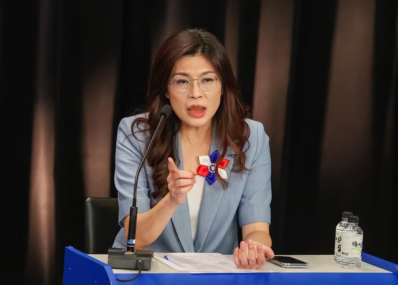 爱拼才会赢！国民党主席竞选的紧要关头，郑丽文与郝龙斌成了最终的竞争对手。
 
“