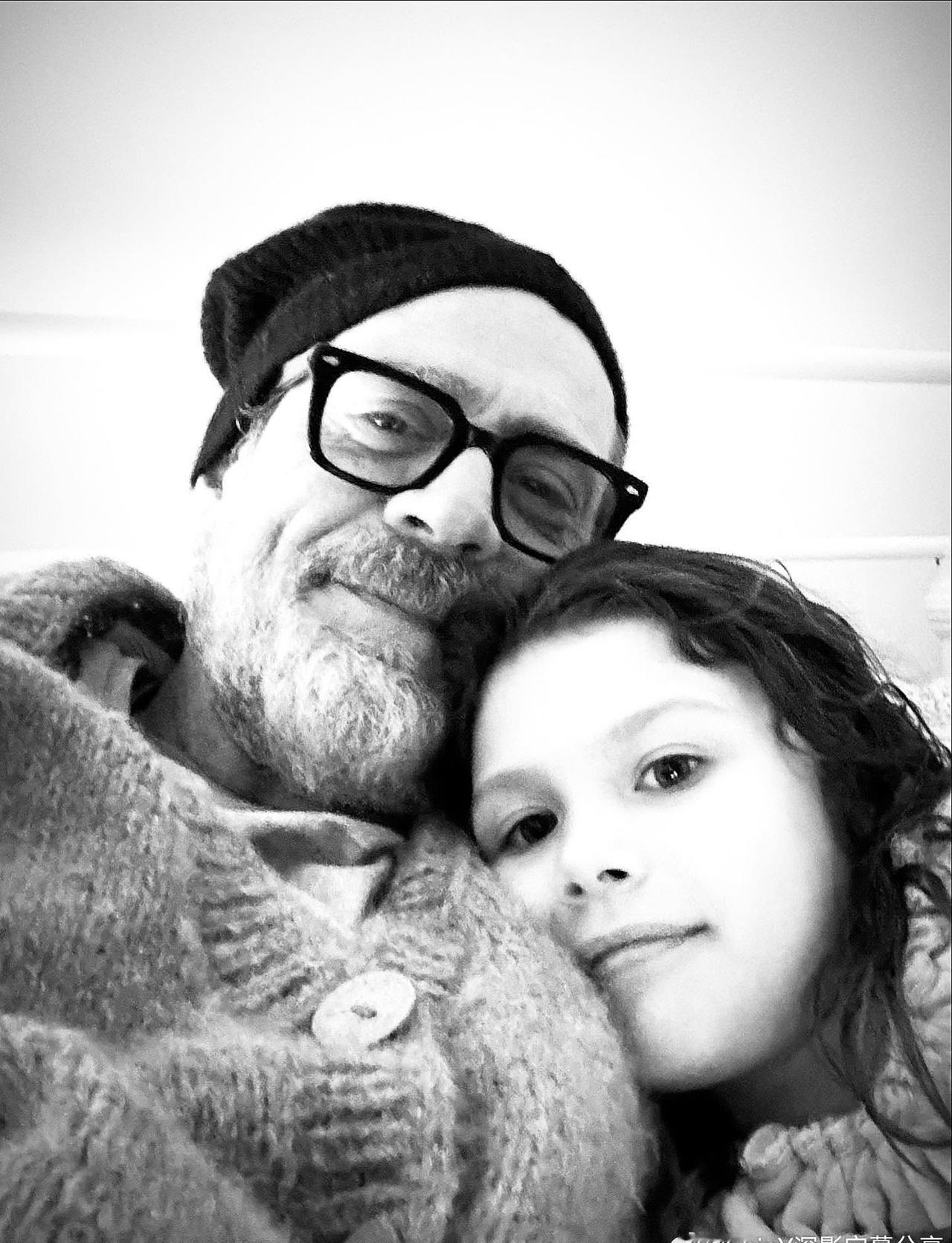 Jeffery Dean Morgan & 女儿 ​​​