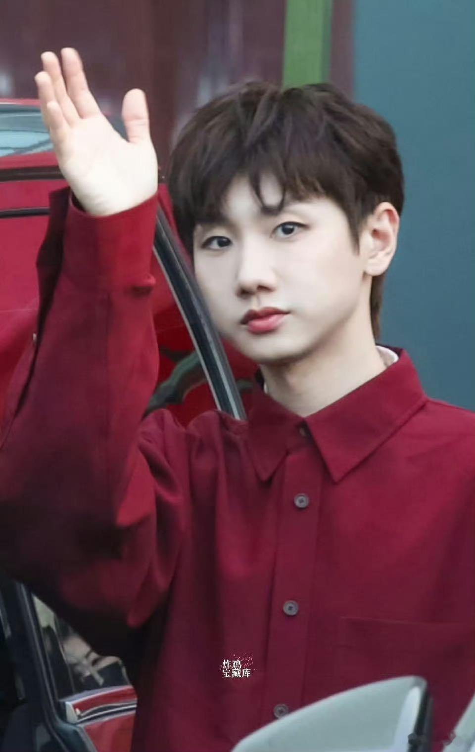  音源主理人汪苏泷杀回声生不息 汪苏泷带着新舞台杀回声生不息！官方认证的音源冠军