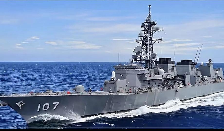 日本驱逐舰穿越台湾海峡有何企图 4月17日，日本海上自卫队“雷”号驱逐舰未经报备