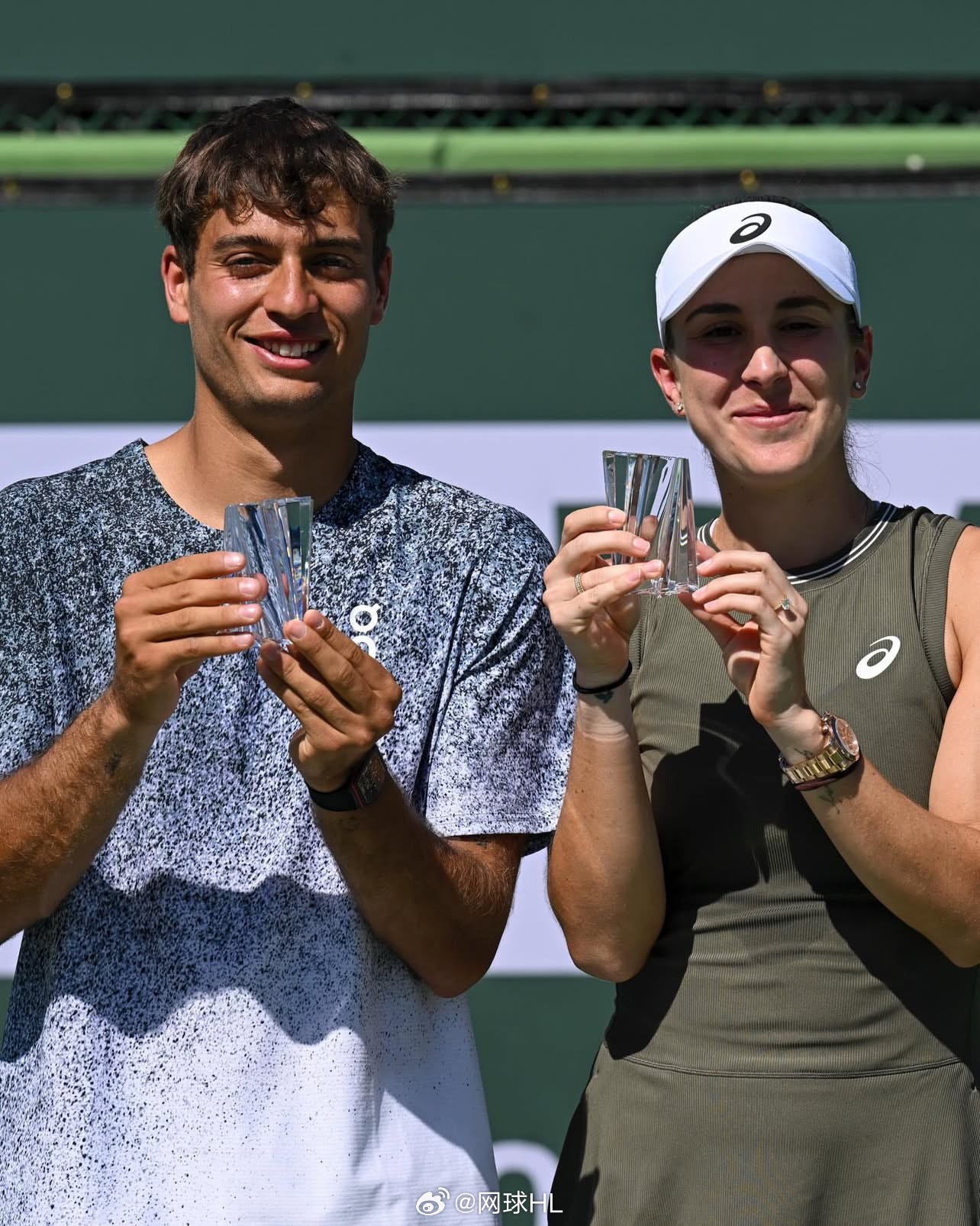 IW混双的冠军奖杯好迷你网球talking大会