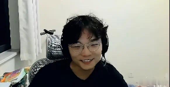 pyw：我和链子哥没仇啊，单纯就是理念不合而已，清算啥，清者自清啊，你们不都看到
