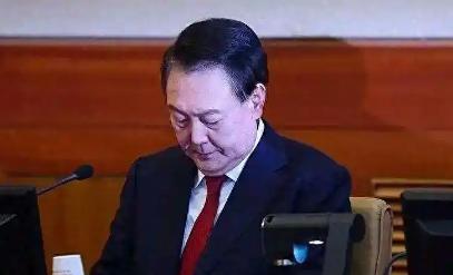 总统轮流坐牢，财阀稳坐江山，韩国这75年，到底谁在当家？说出来你可能不信：韩国建