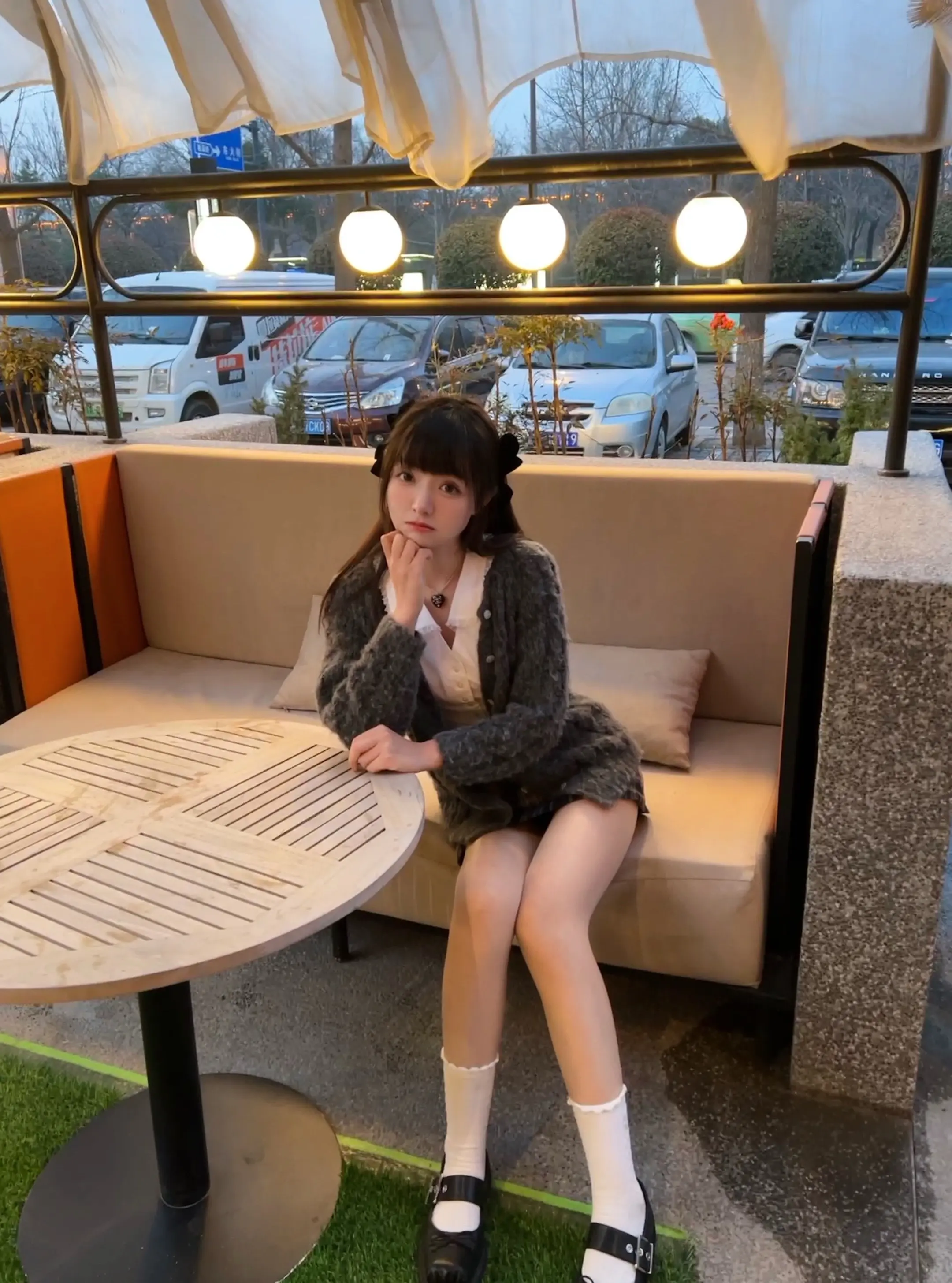 来日并不方长。