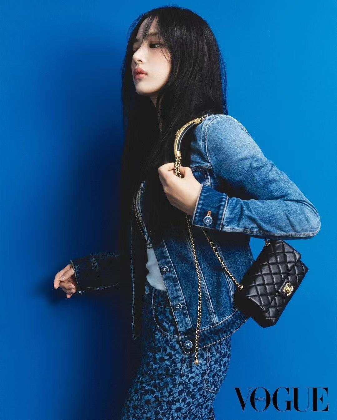 VOGUE KOREA电子刊封面NewJeans MINJI With CHAN