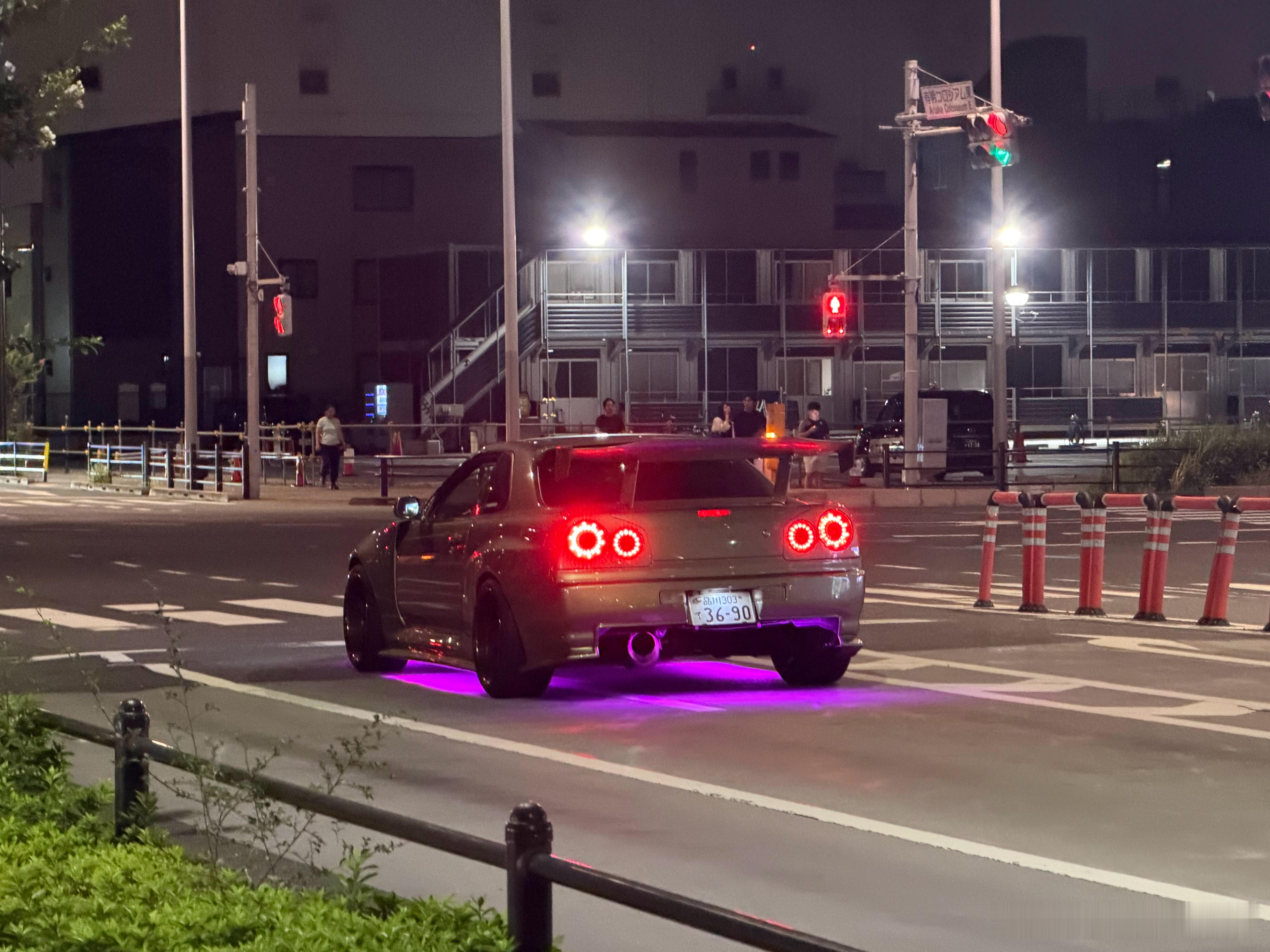 极品飞车8。[doge]凯文聊车  ​​​