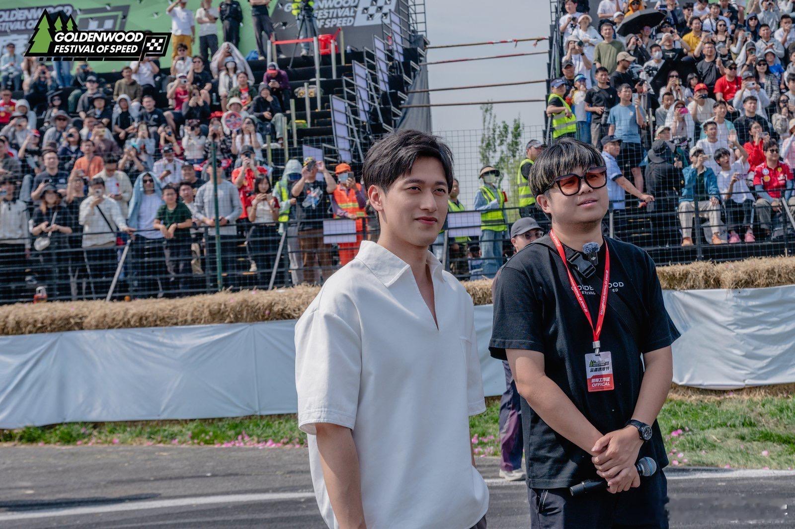 OMG，这是冠宇的颜值？？？只玩模拟器也苍老了儿法梦害人不止在赛道上啊，模拟器也