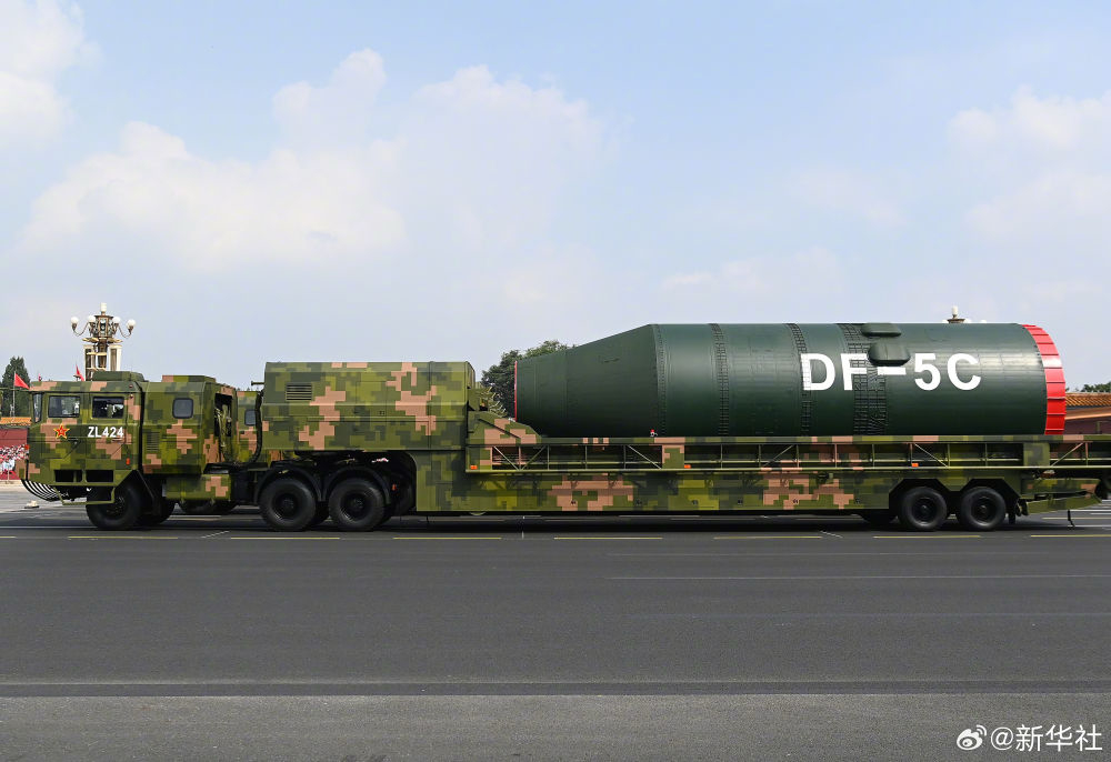 【强大的中国，令美国窒息】中国周边有313个美国军事基地，中国东风5C导弹打击范