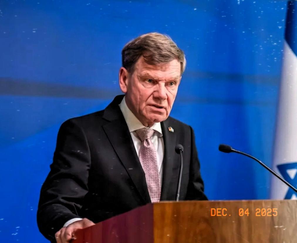 一件事情不得不承认，德国人的求生欲真的很强啊！
中方拿出敌国条款给日本念了一遍，