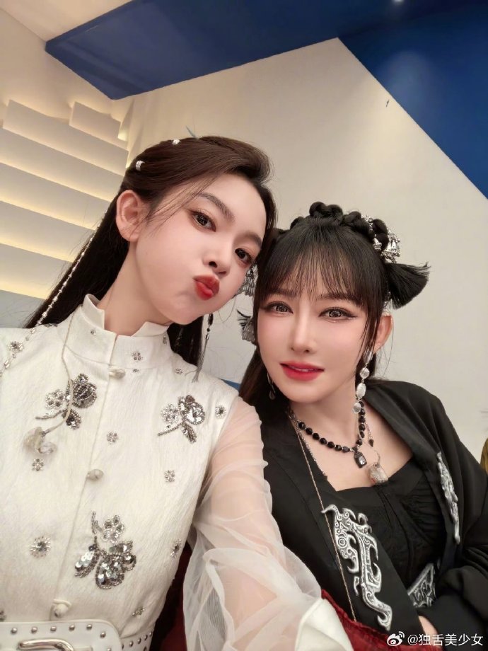 陈瑶感谢尚雯婕萨顶顶的大师课 一路成长一路蜕变，陈瑶心怀感恩遇见两位引路师姐，在