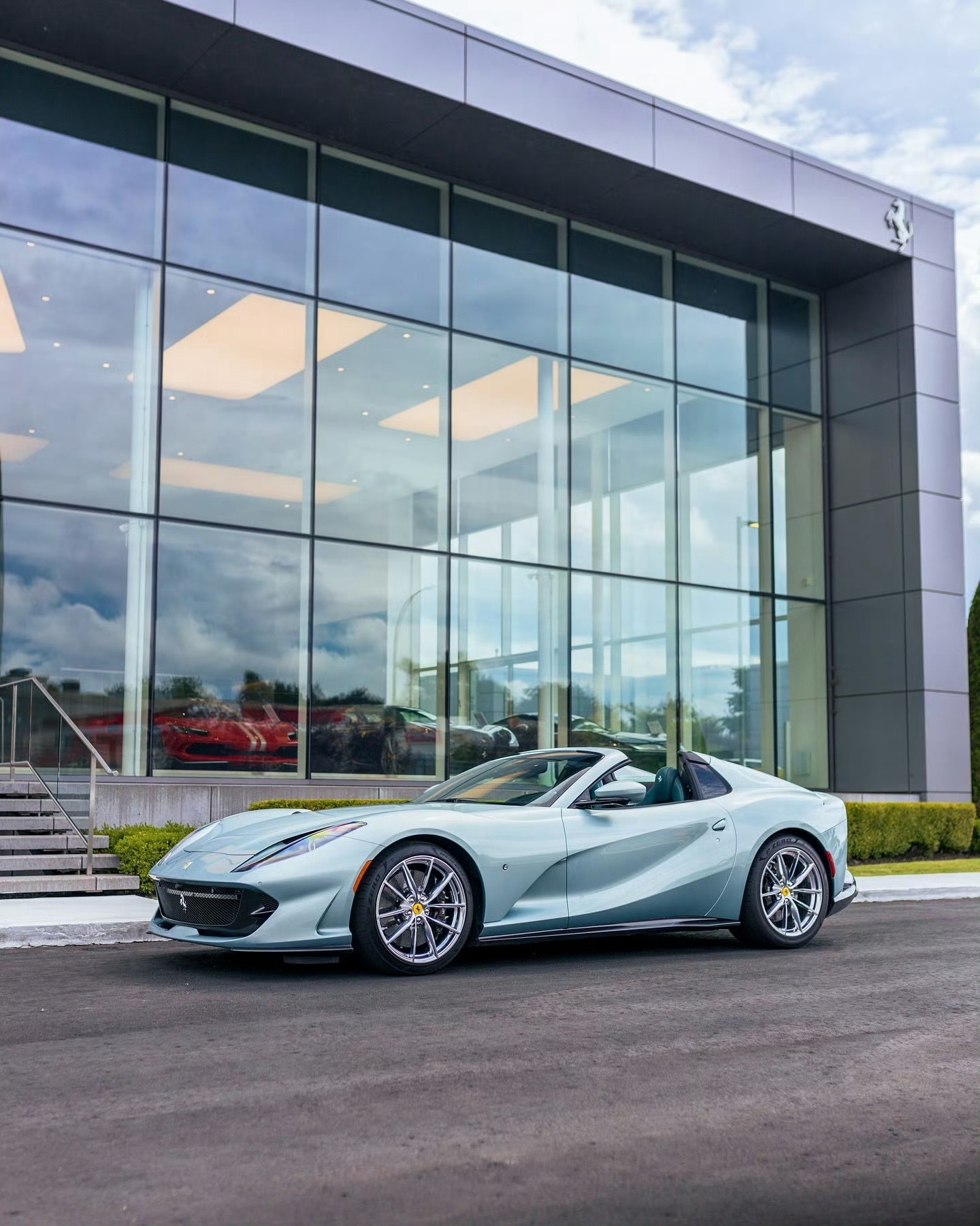 Ferrari 812 GTS ​​​