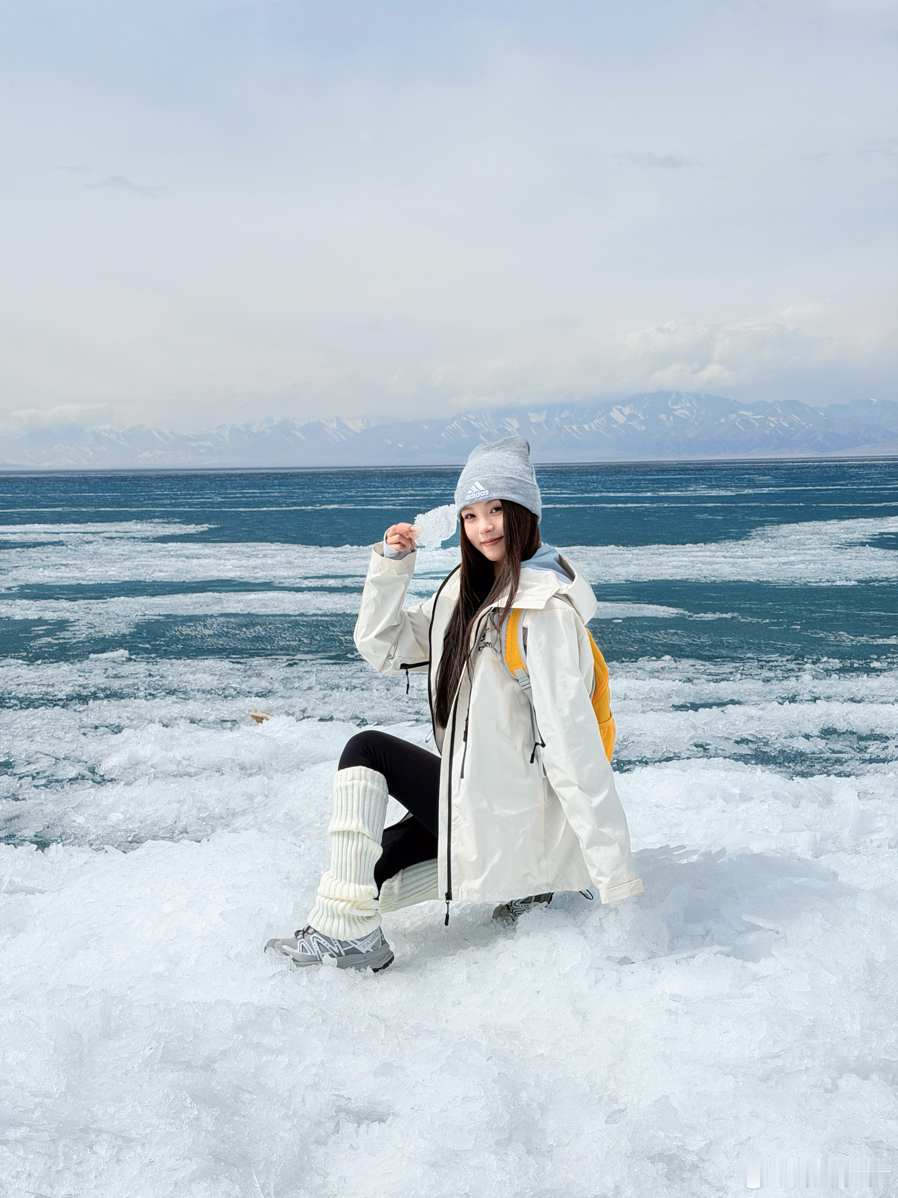 闪充一下，宋驰出发🏔️在赛里木湖开着宋Ultra EV，这种贴近大自然的试驾太