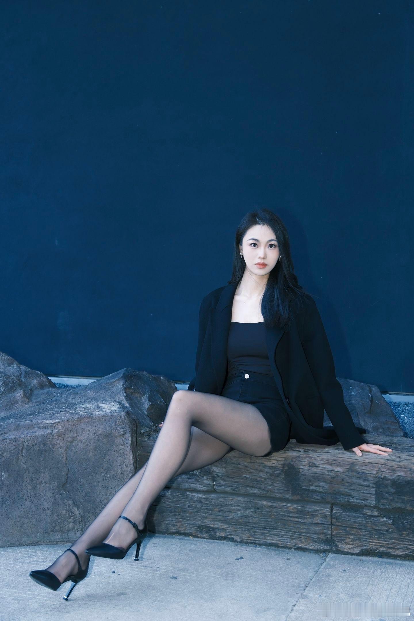 少女的征途是星辰大海，而并非烟尘人间约拍