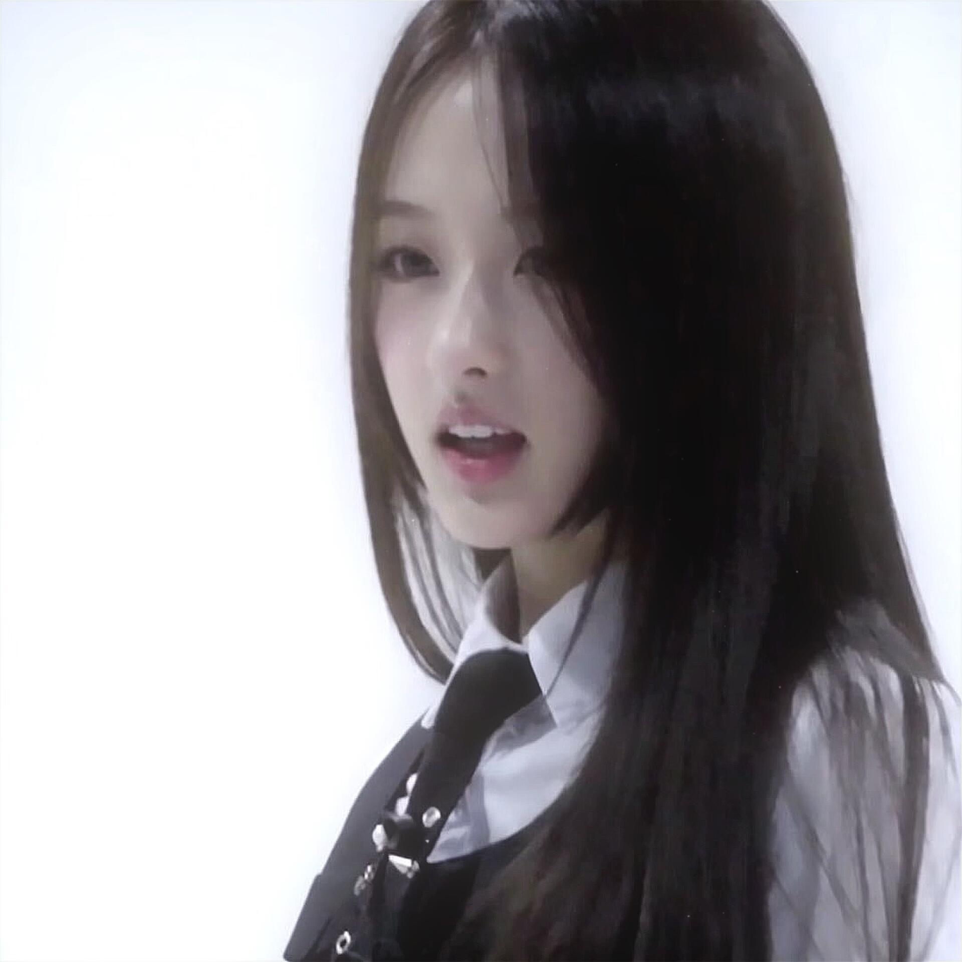 柳尹 𝐖𝐞𝐂𝐡𝐚𝐭头像丨女生头像丨头像分享 