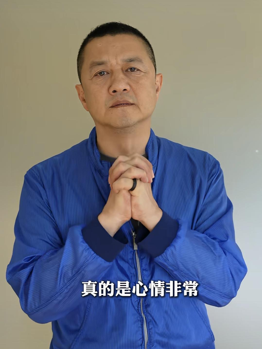 网友为什么纷纷力挺李亚鹏？翻看评论区，看懂人心朴素的选择。
 
刷到这组评论，忽
