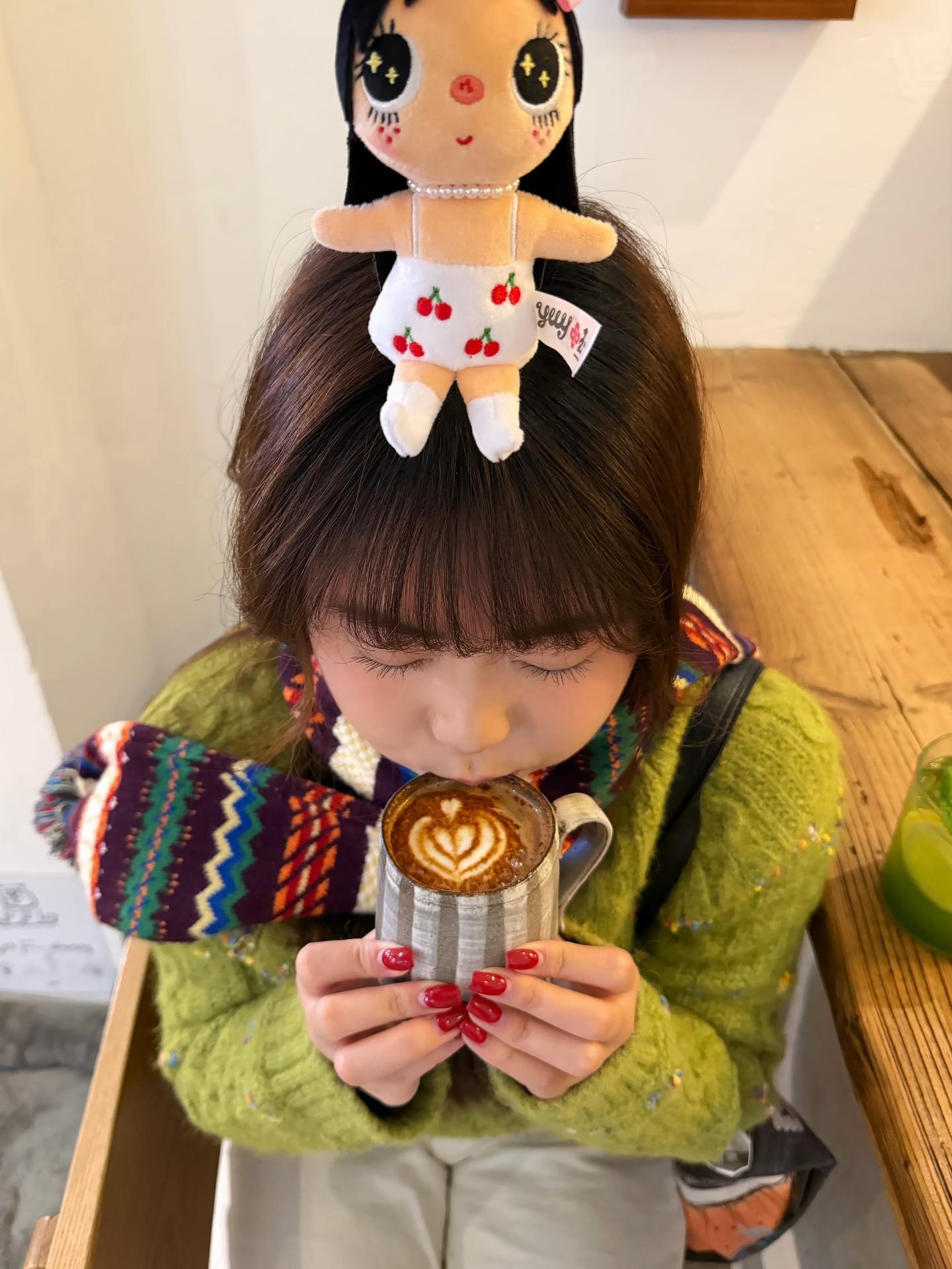 好可惜  你再也没有提前看我照片的特权了。