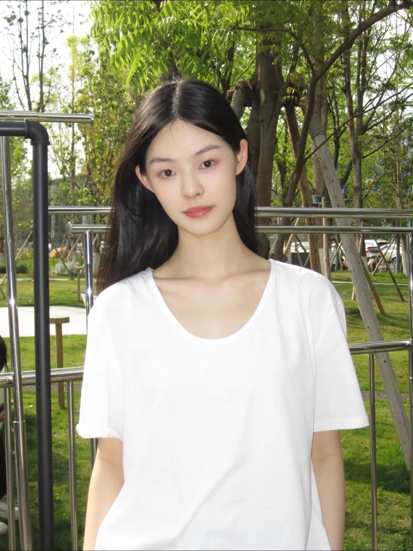 亲爱的大力士小姐 你说你是难养的花 那我便买最贵的花瓶