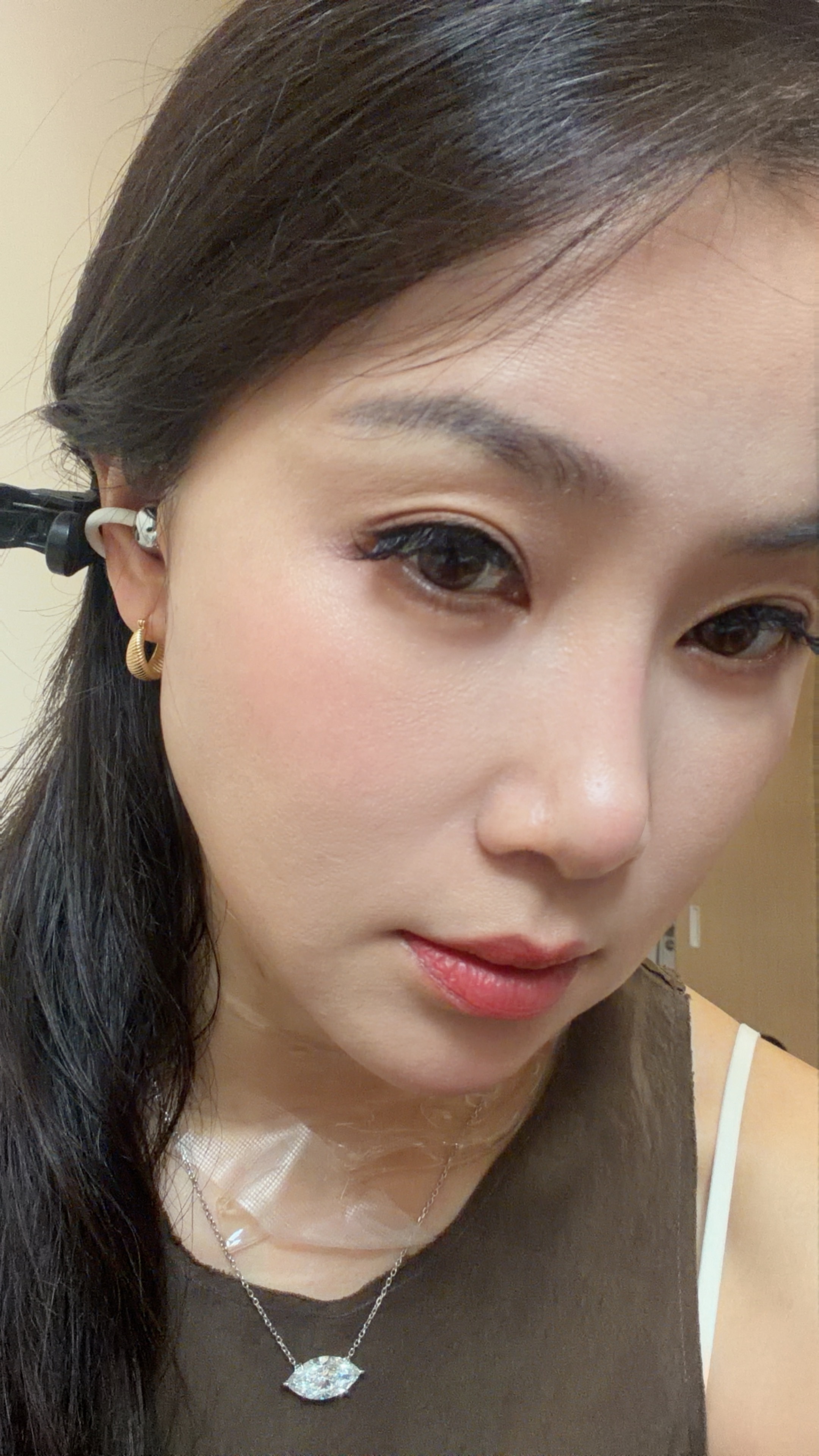 人家都显怀了你还没有释怀么？ 上海·上海多媒体谷