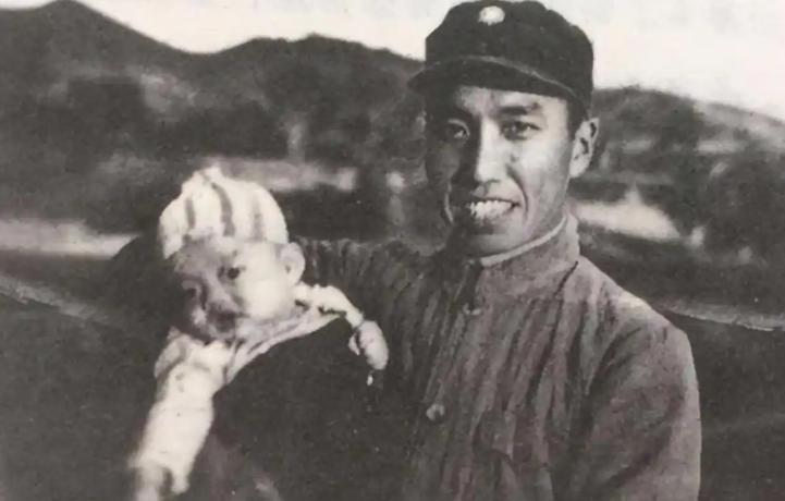 1960年，哈军工院长陈赓办公室冲进一个女孩，她大声问：“凭什么不录取我，我就要