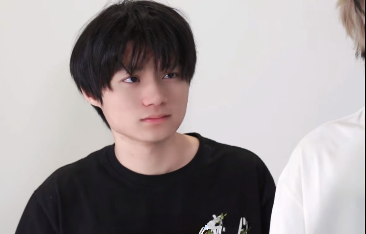 那他就这样看着你你有什么办法呢