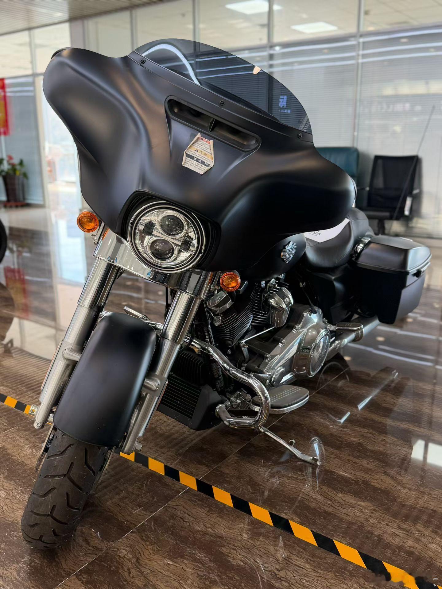23年9月2号我开始买小茂的摩托车，那会儿老家一大哥发回来几十台加版的卖不出去，