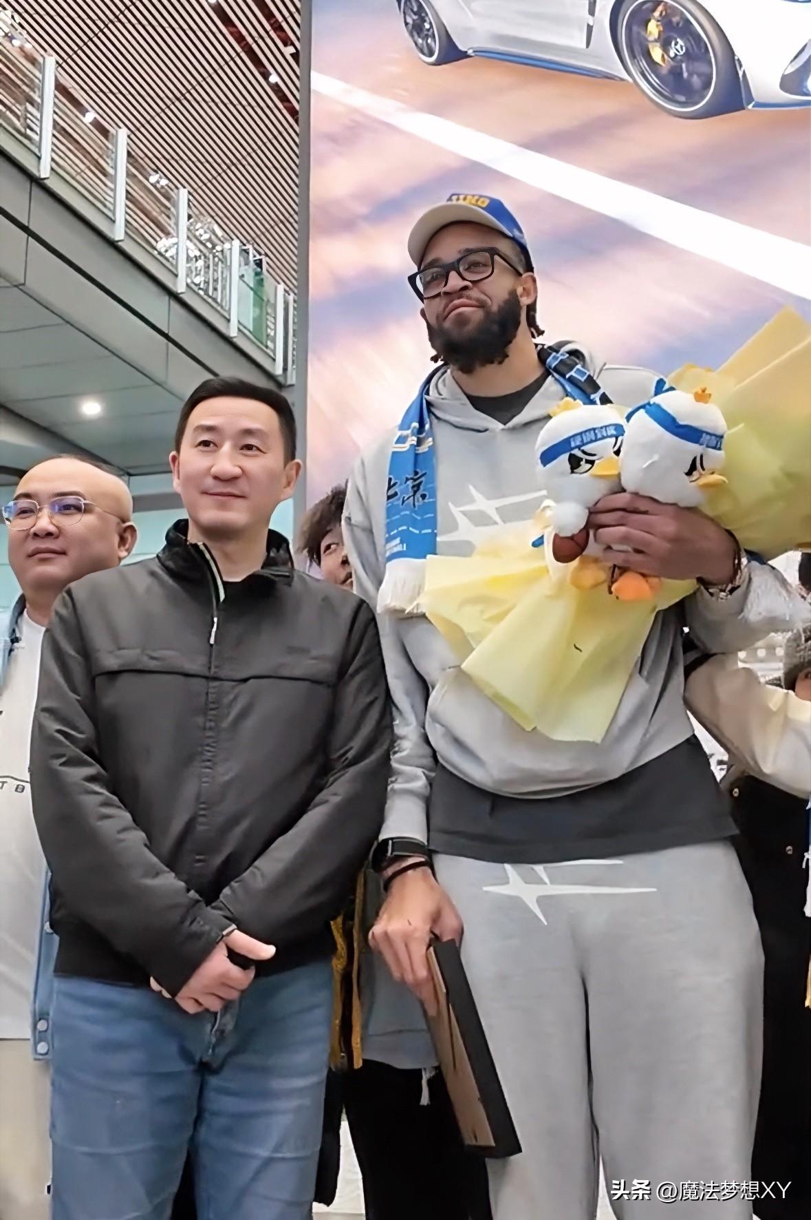 北京男篮能不能夺冠，
我不知道，
但我敢肯定，麦基的加盟给球队
增加了很多争冠的