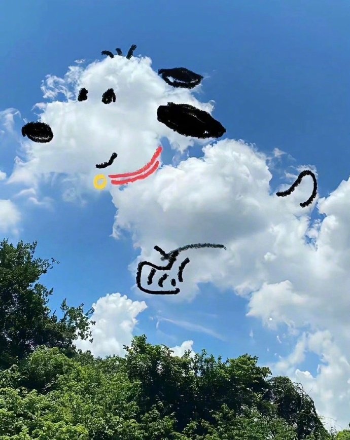夏天的云朵有一万种浪漫 