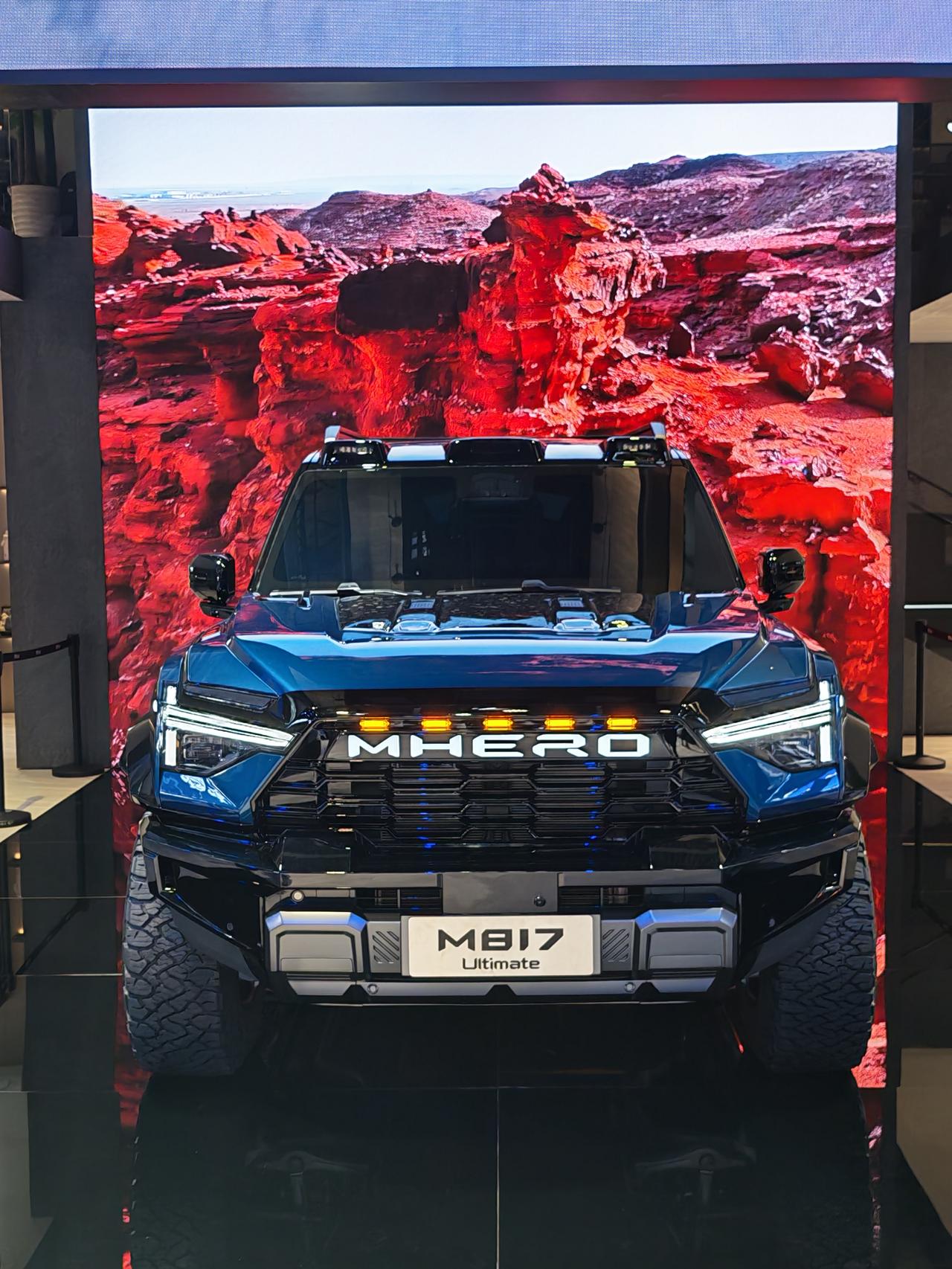 和华为深度合作的新猛士M817。
​
​你可以慢热，你可以内向，但轮到你上场，你