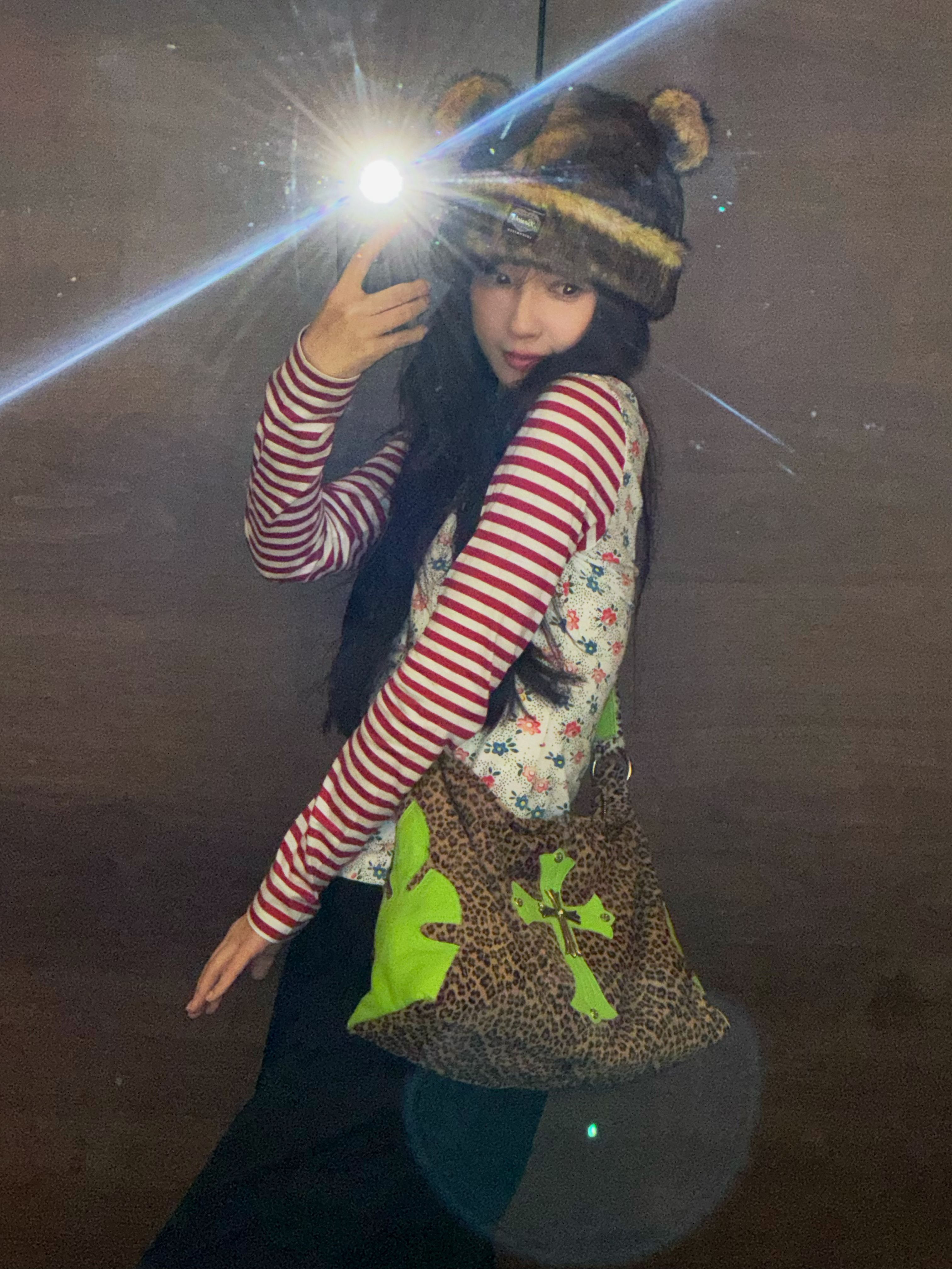 花不是为花店而开 人有各自的月亮