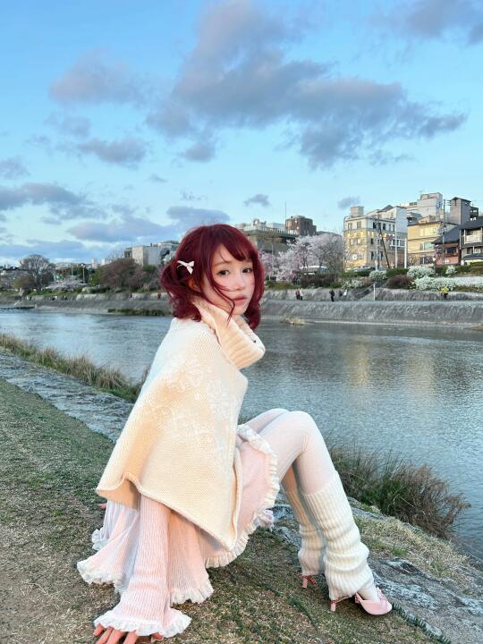 樱花要满开了 鸭川吹风