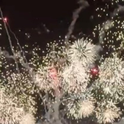 云熠星河[超话]🎆每日一善 心怀感恩，所遇皆温柔。生活里的每一份善意，都值得珍