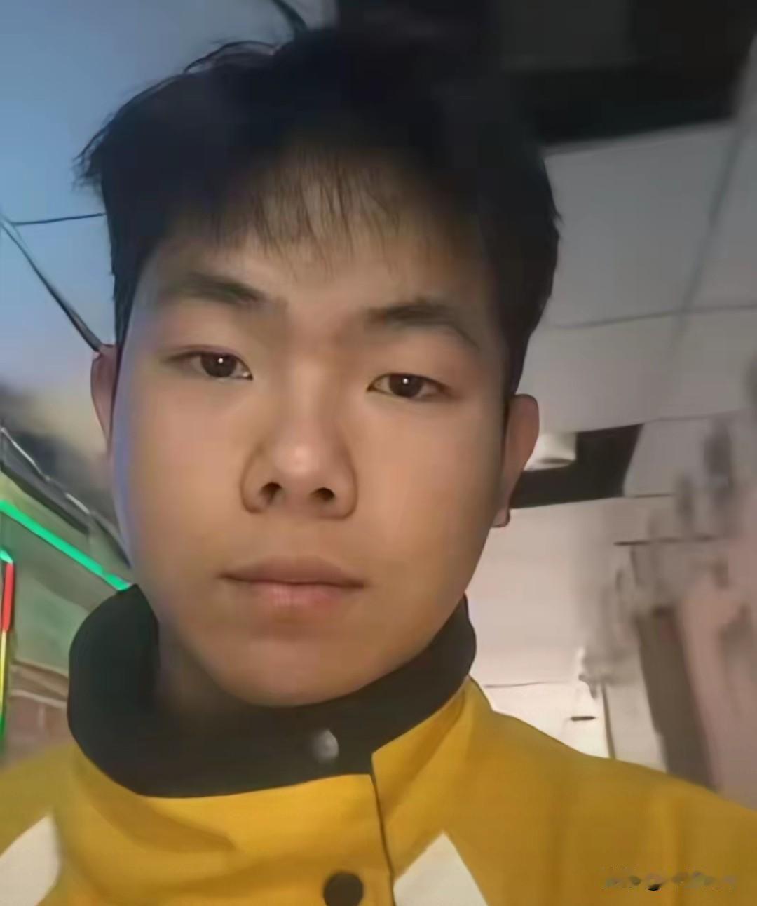 太可惜了！21岁外卖小哥金小武，救下了落水的父子俩，自己却因为力竭淹死了，在他的